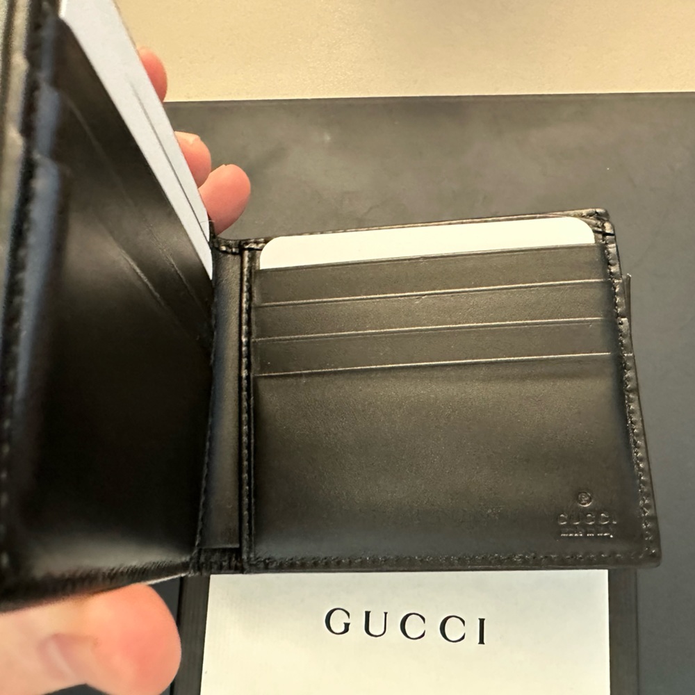 Gucci Wallet In Pristine Condition - image 2